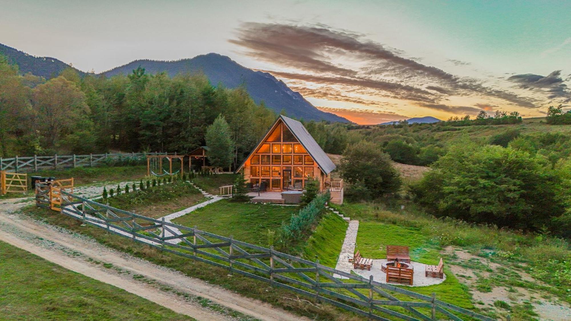 Cabana Timbernest Bran  Buitenkant foto