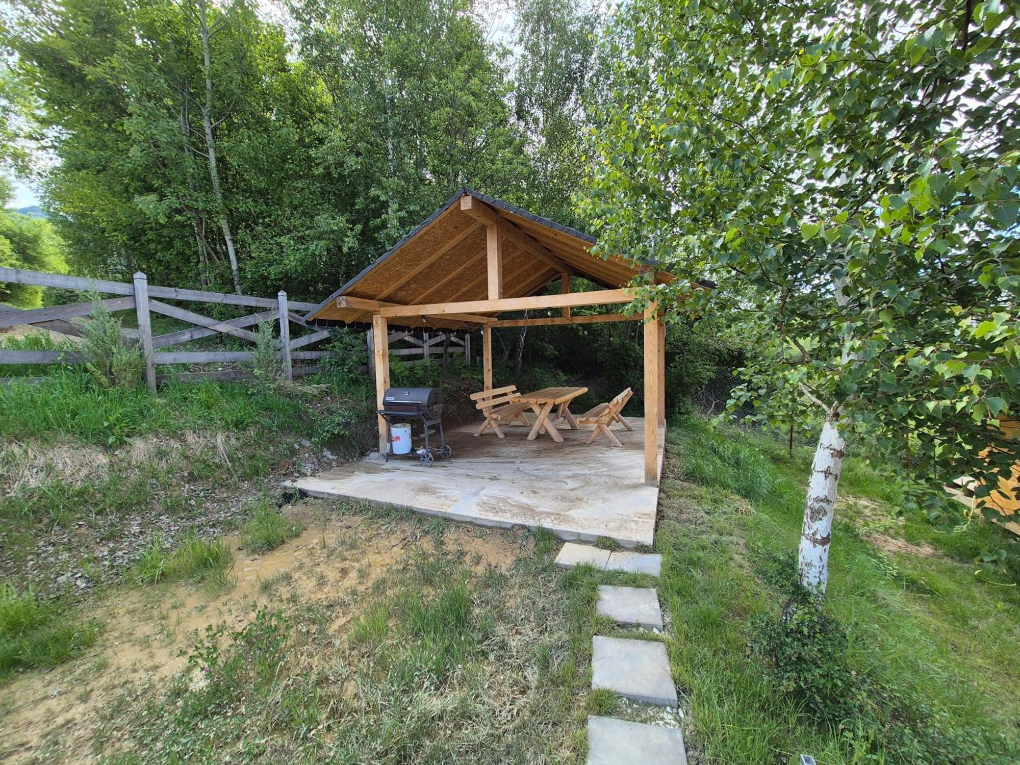 Cabana Timbernest Bran  Buitenkant foto