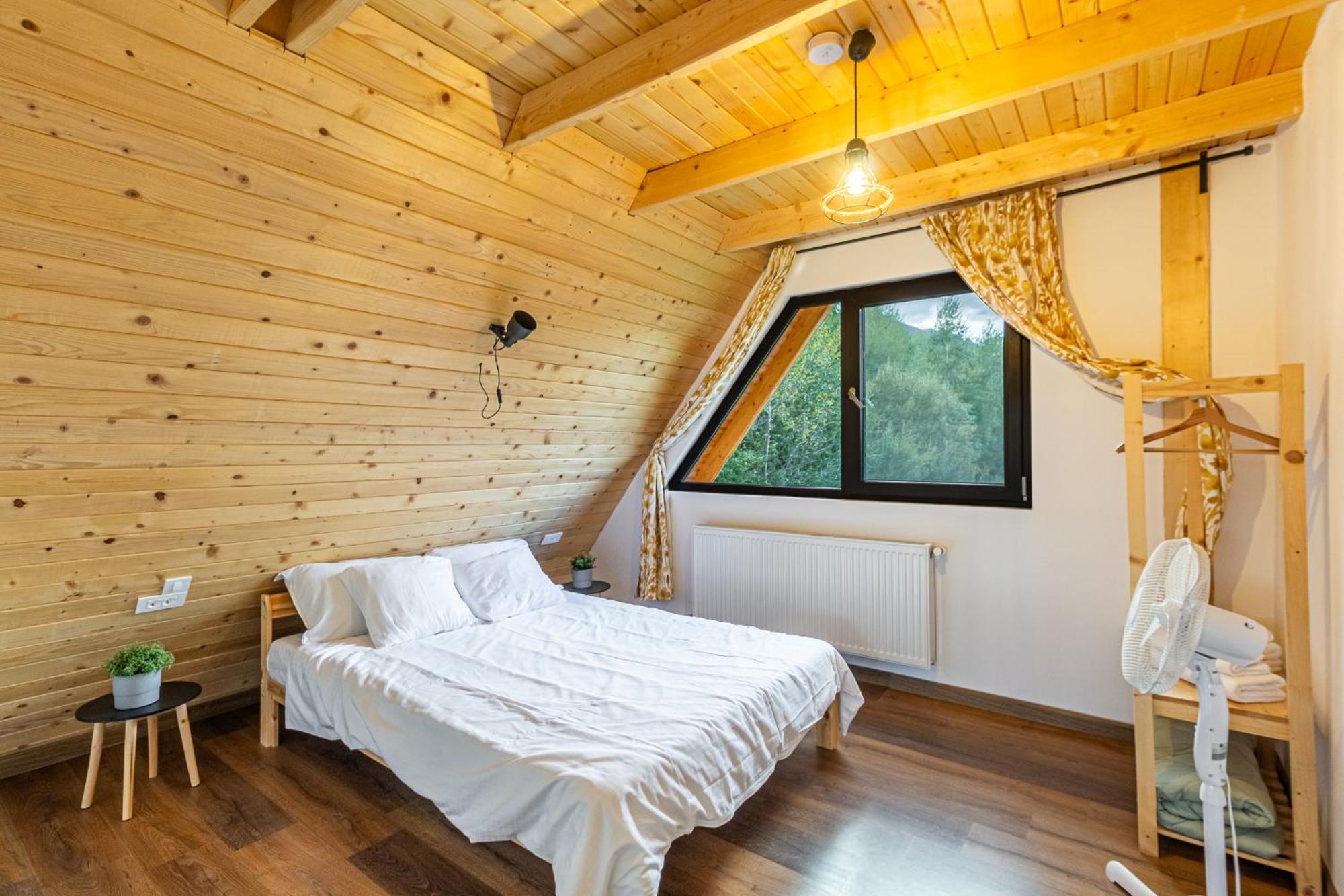 Cabana Timbernest Bran  Buitenkant foto
